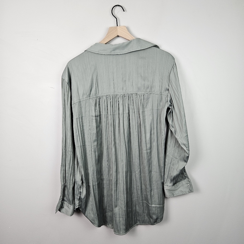 Anthropologie Relaxed Button Down Green Medium - Picture 3 of 8